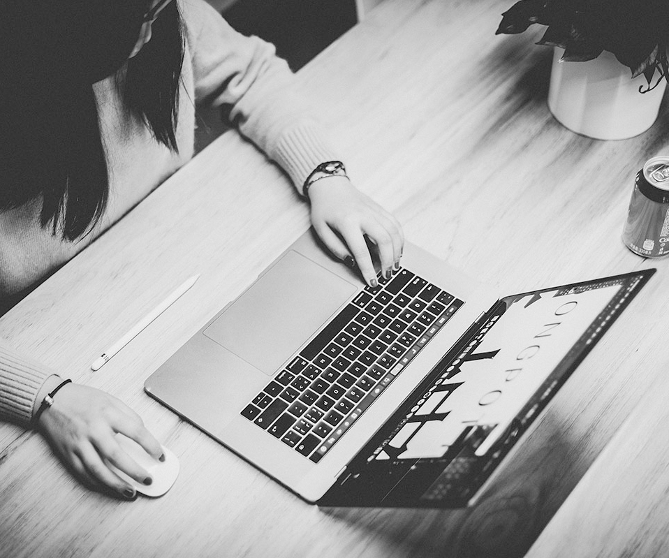 品牌视觉资产如何在长期运营中被有效管理？